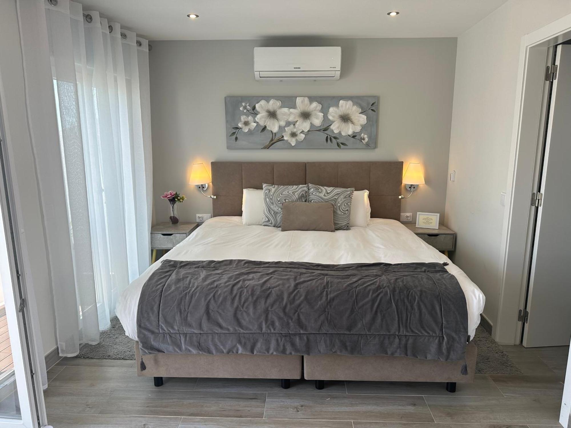 Casa Paula Apartments Лагос Екстериор снимка